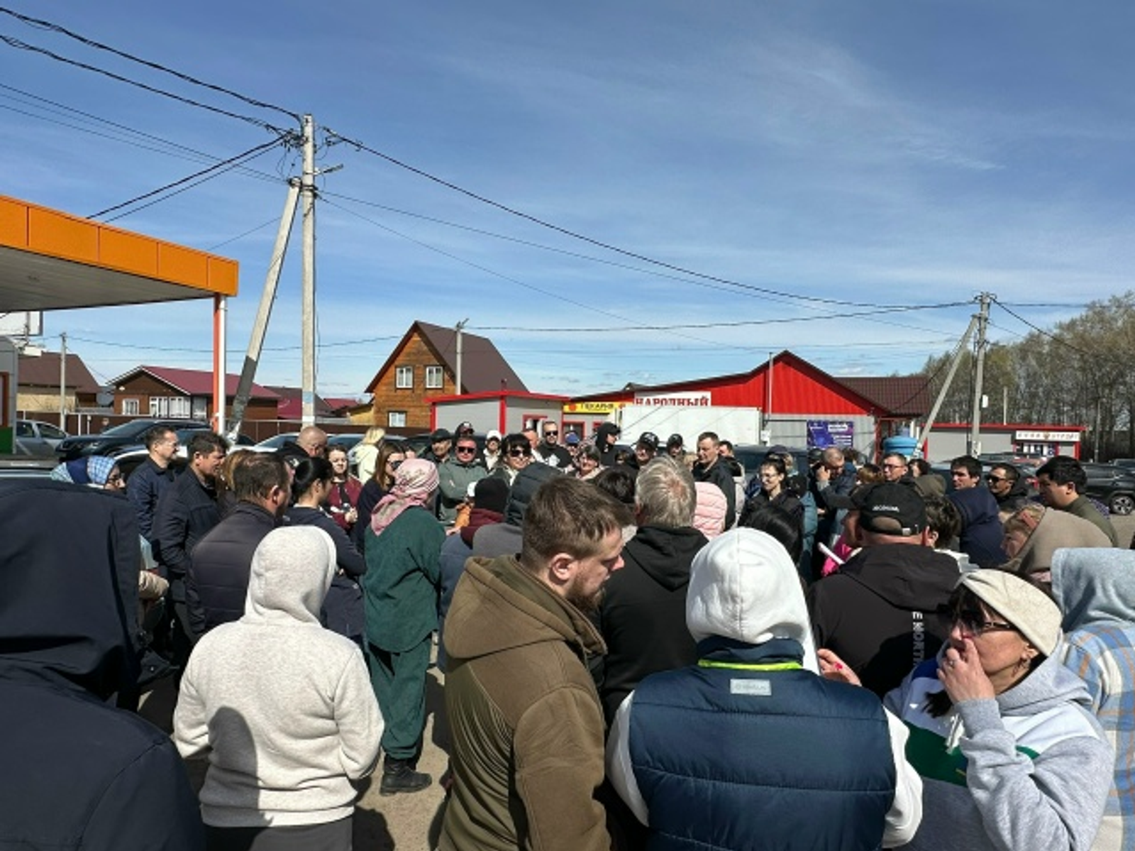 В Башкирии глава района встретилась с жителями "Кузьминки Вилладж"