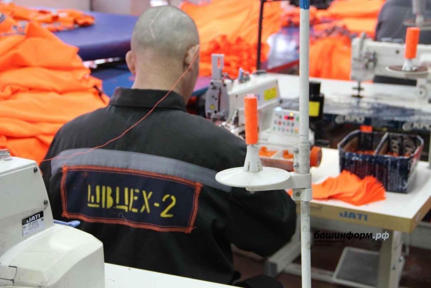 От эксклюзивной мебели до автозаков: что производят в колониях Башкирии