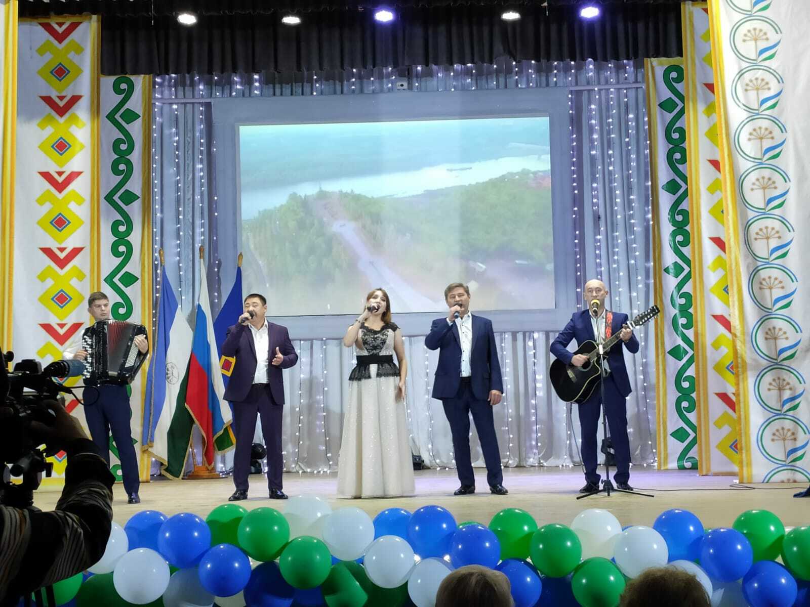 В Иглино прошло праздничное мероприятие, посвященное 32-й годовщине суверенитета Республики Башкортостан и Дню работника сельского хозяйства