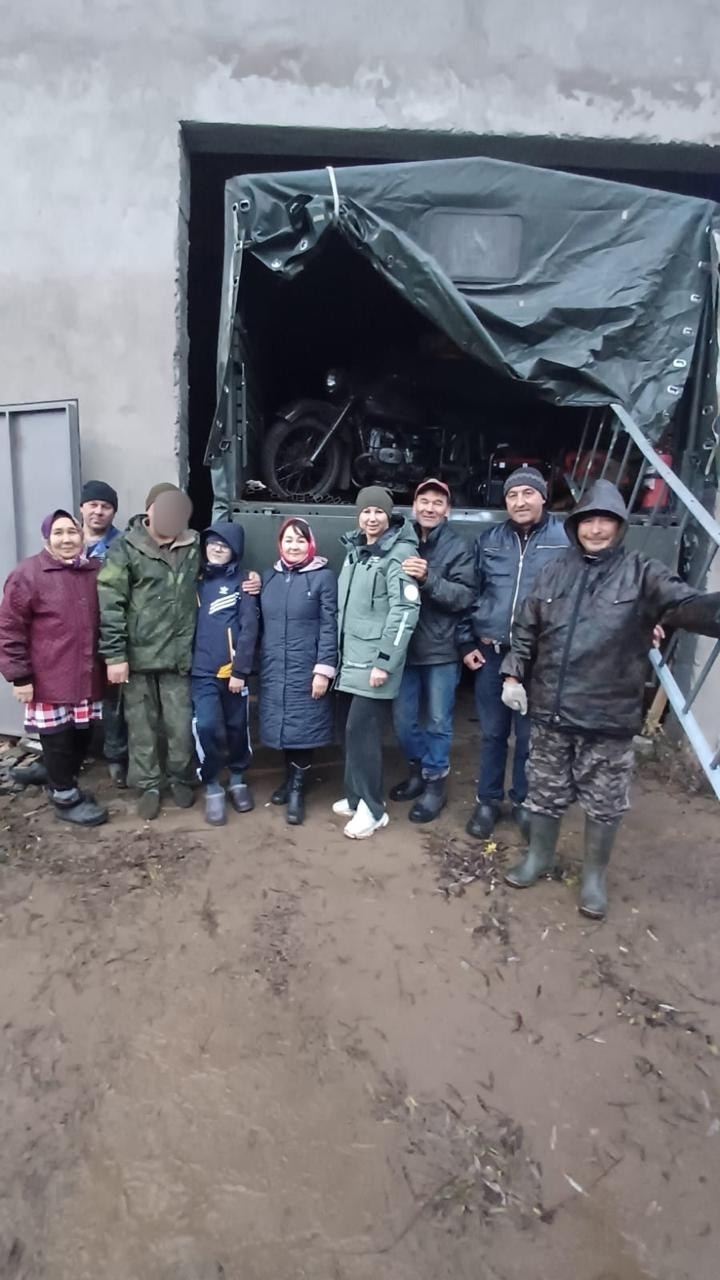 Жители села Карамалы поддержали бойца "Майтам" гумпомощью