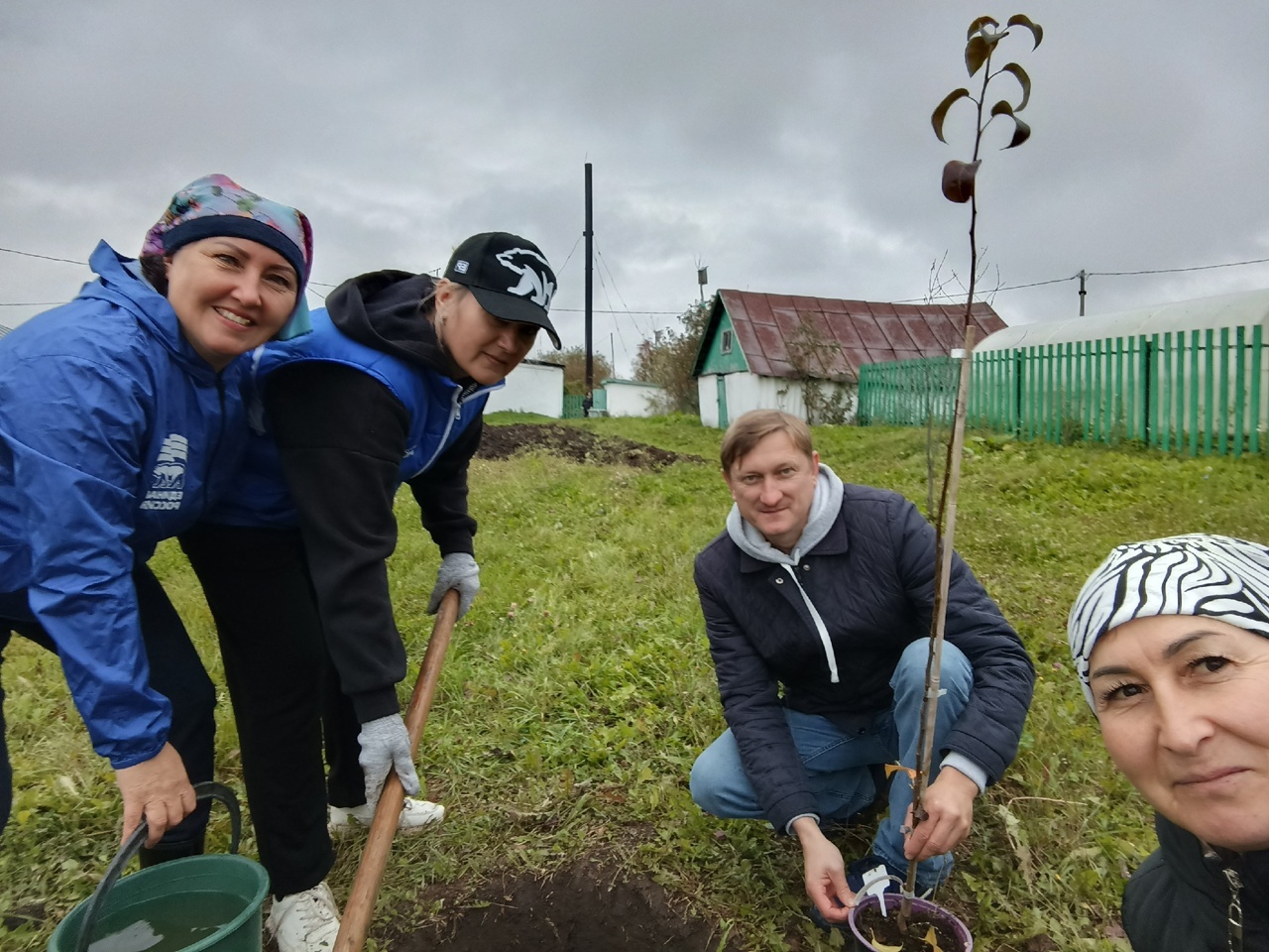 В селе Минзитарово посадили "Сад памяти"