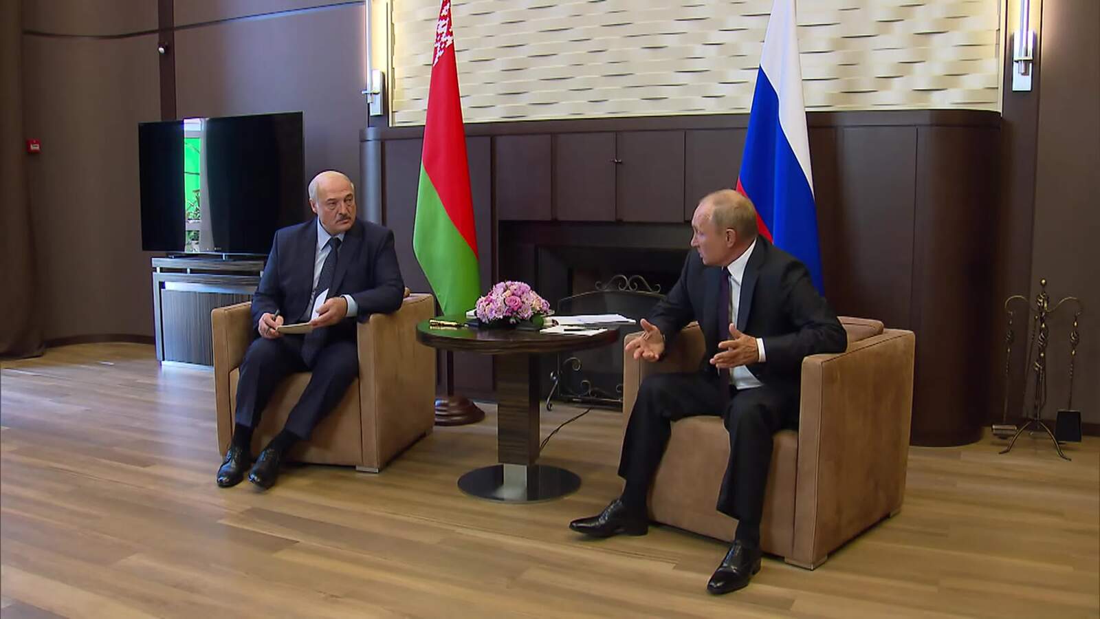Сегодня состоятся переговоры Владимира Путина с Президентом Белоруссии Александром Лукашенко