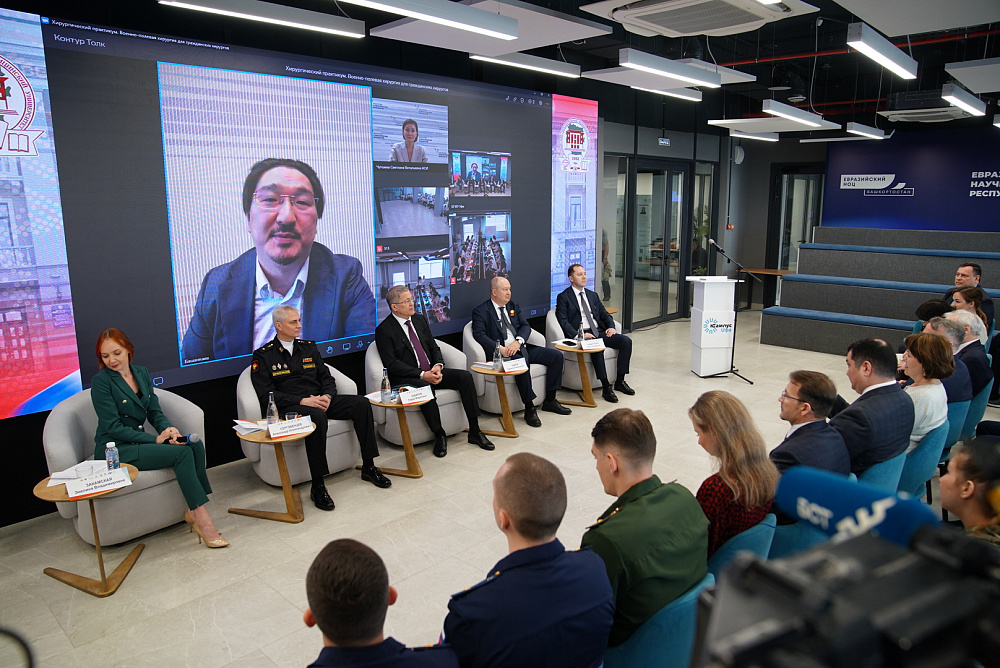 В Уфе на практикуме по военно-полевой хирургии врачи ПФО обменялись опытом лечен