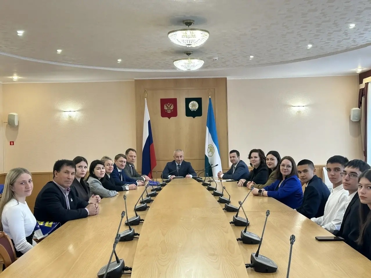 Диалог поколений и власти: активисты Иглинского района в сердце парламента