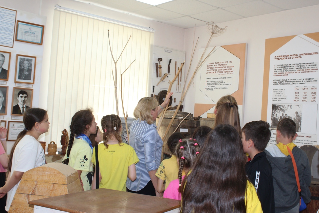 Юные исследователи изучают историю родного края в музее