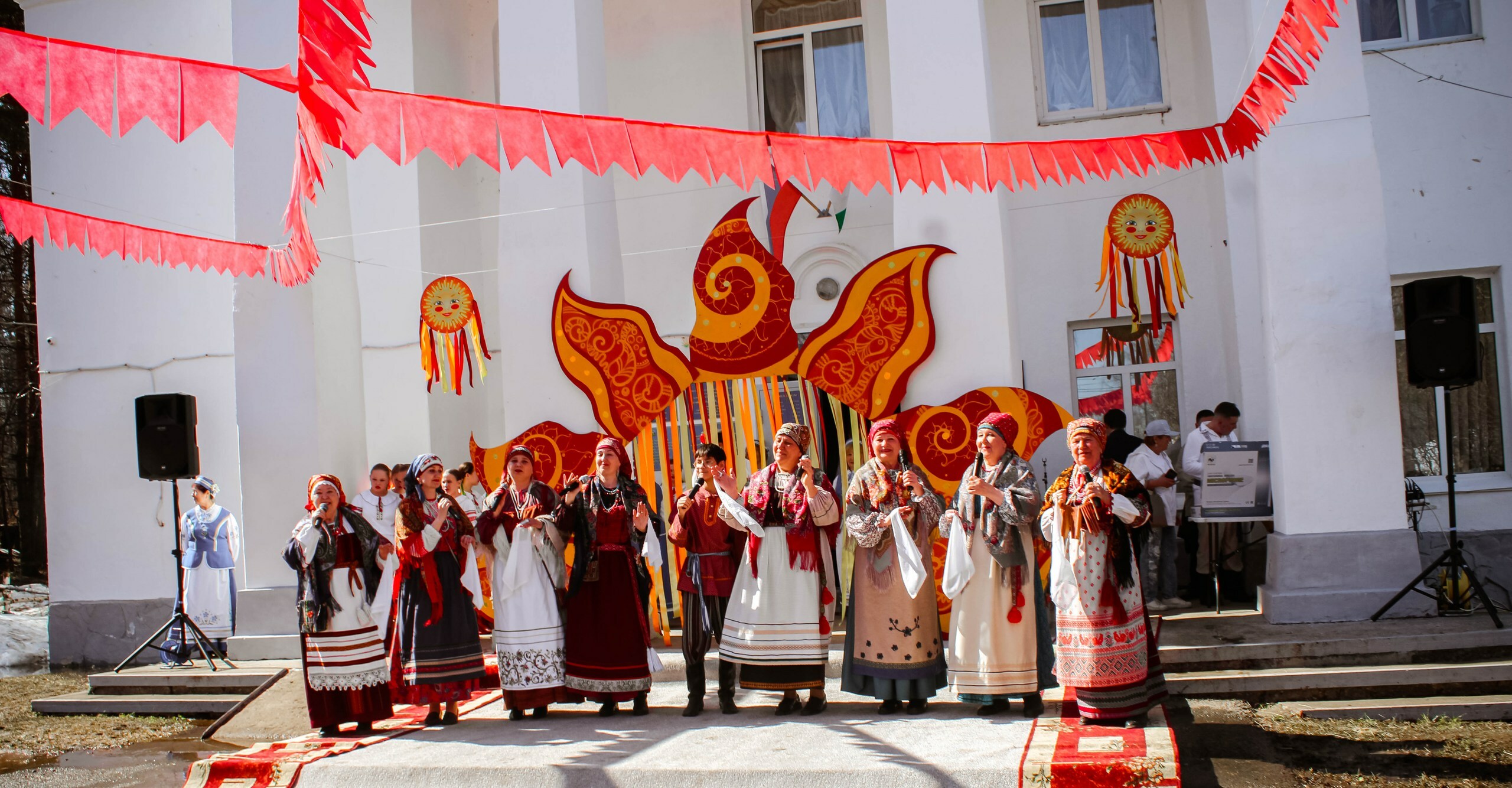 «Гуканне вясны» в Балтике: драники и чак-чак на одном столе