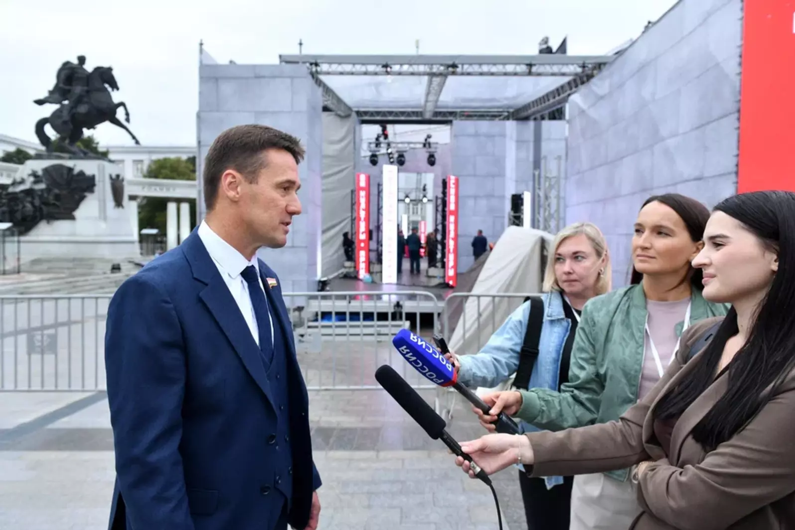 Рамиль Бадамшин презентует в Уфе новую песню