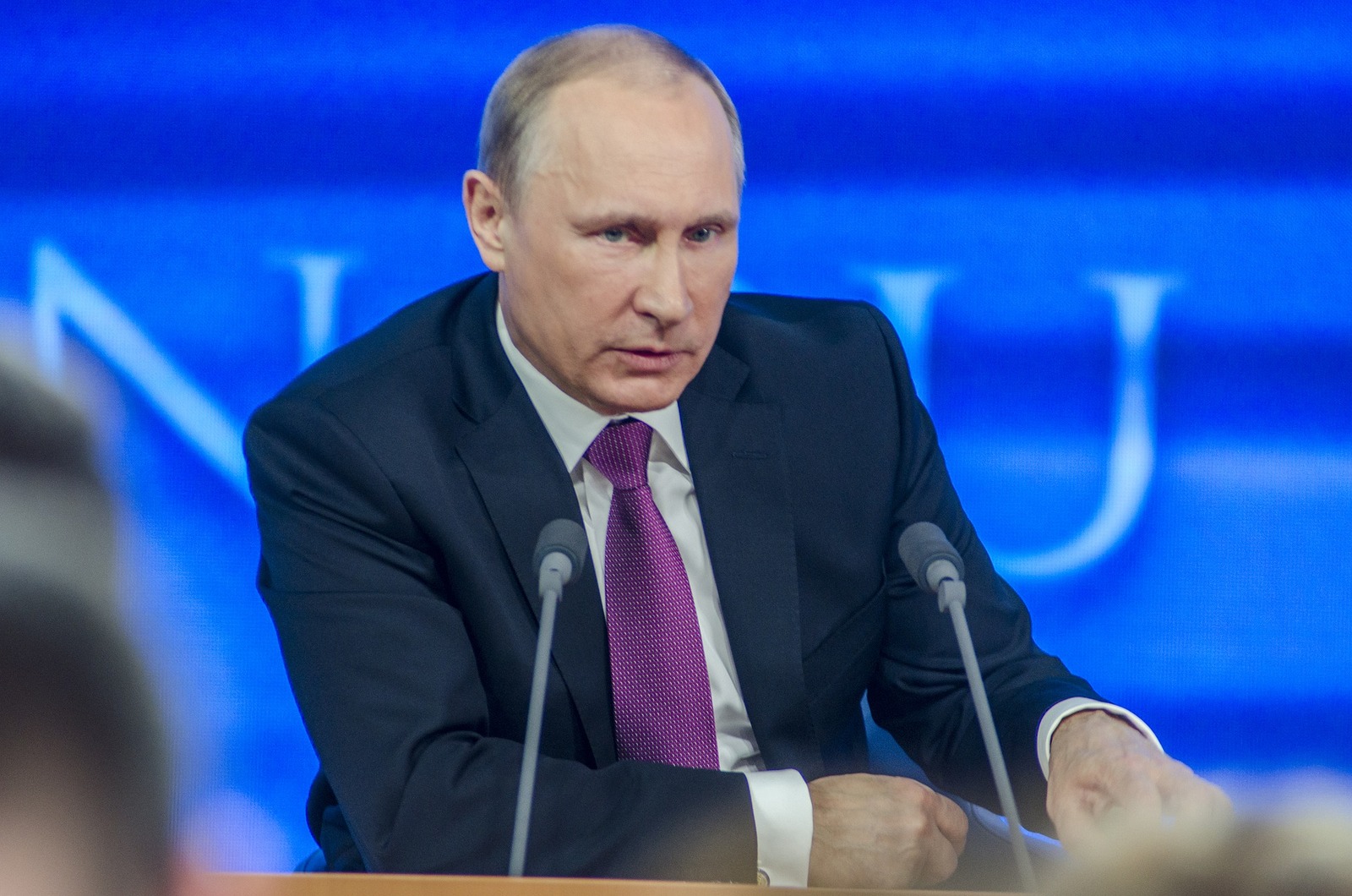 Путин отчитал чиновников за трагедию в Кузбассе