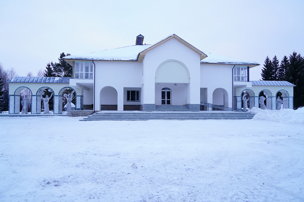 Радий Хабиров ознакомился с ходом капитального ремонта музея Салавата Юлаева