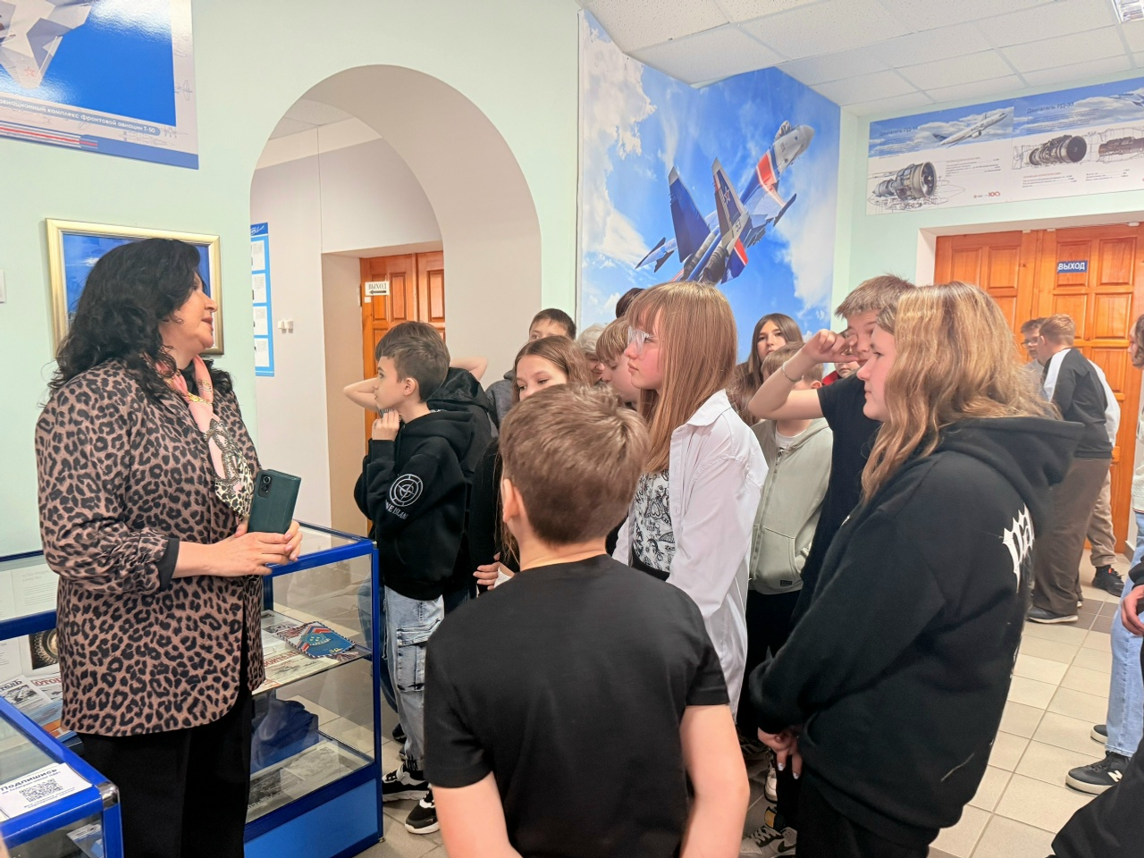 Школьники Иглинского района побывали на заводе авиационных двигателей