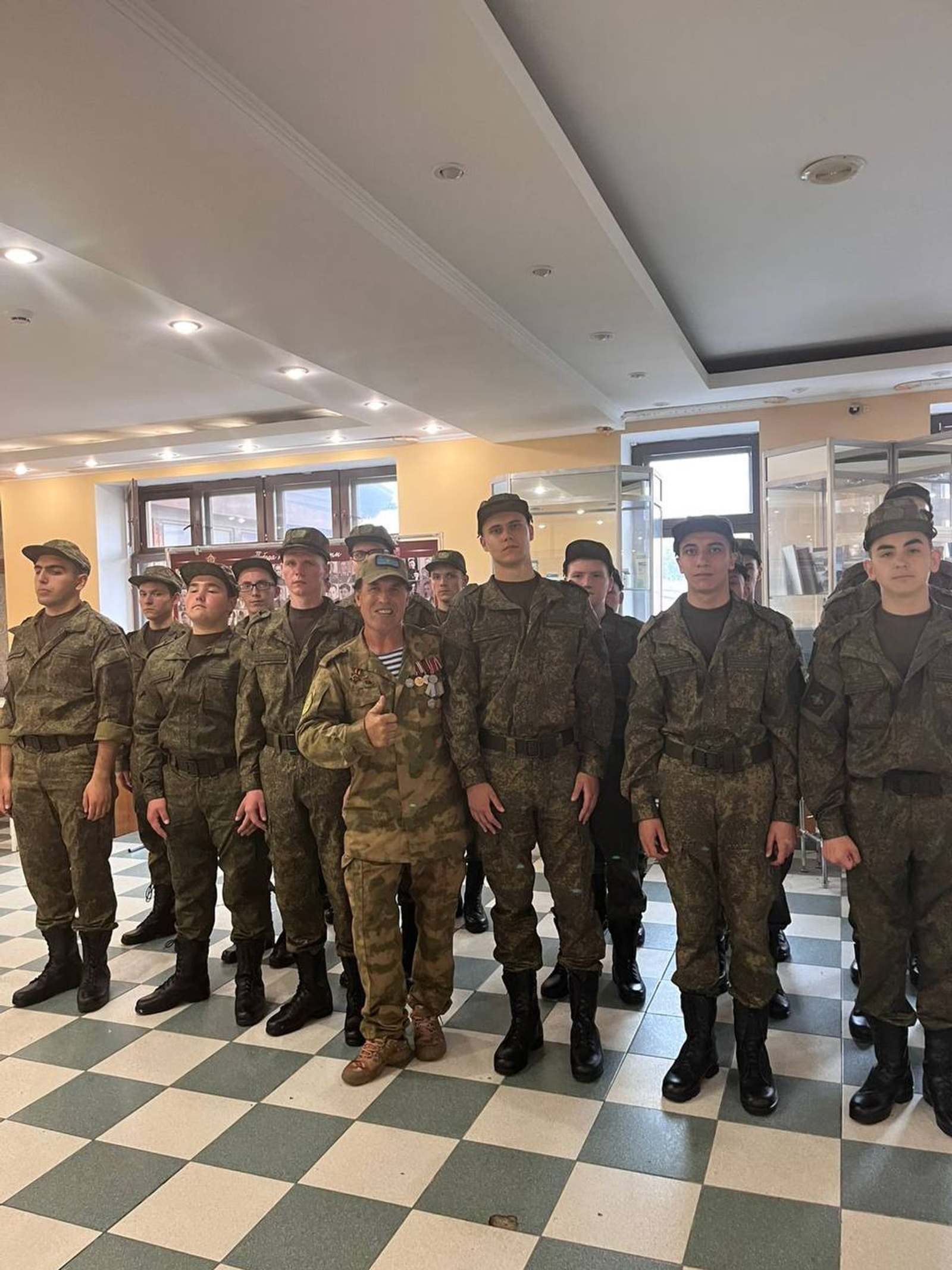 Артисты РДК села Иглино  выступили с концертом перед призывниками