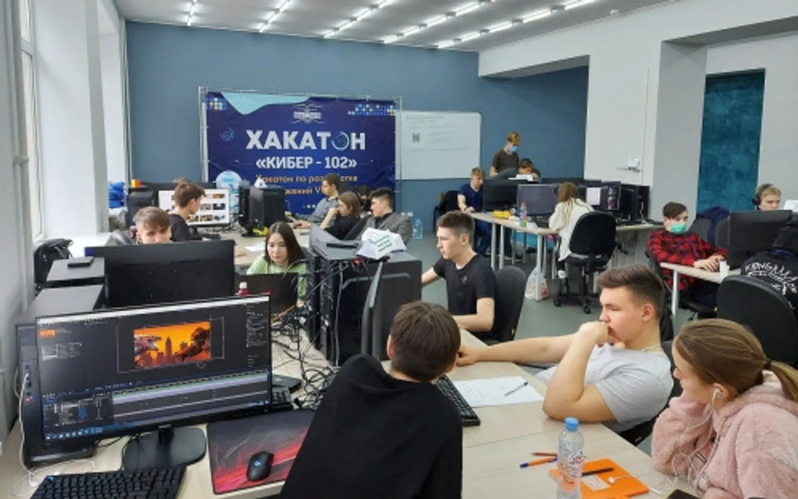 В «Школе 21» на площадке пройдет юбилейный Всероссийский хакатон «Кибер 102»