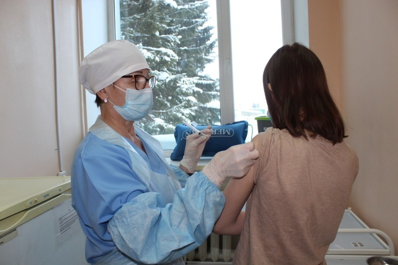 Как переносят прививку от коронавируса подростки в Башкортостане