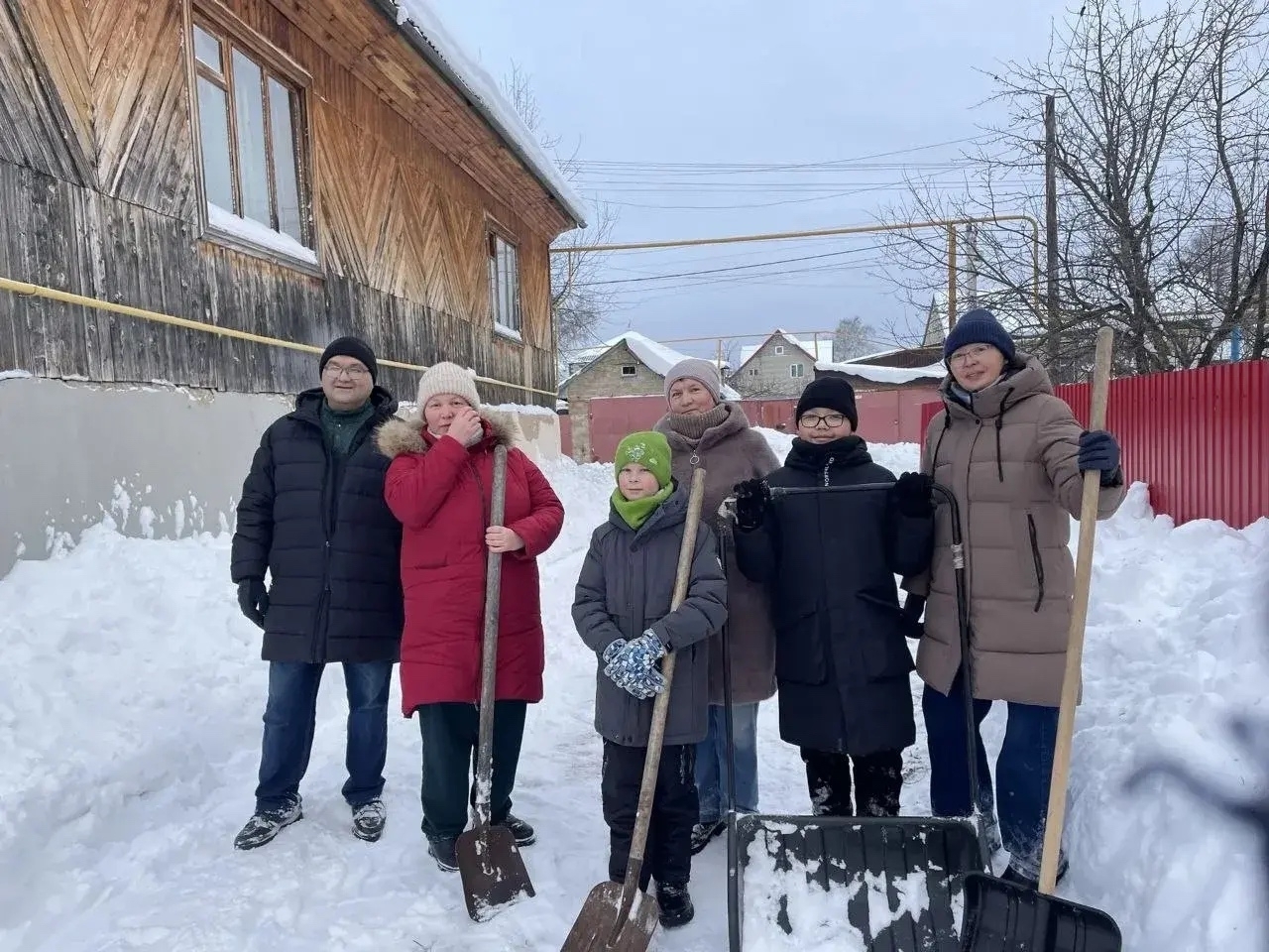 В Иглинском районе прошли волонтерские снеговые десанты для помощи пожилым