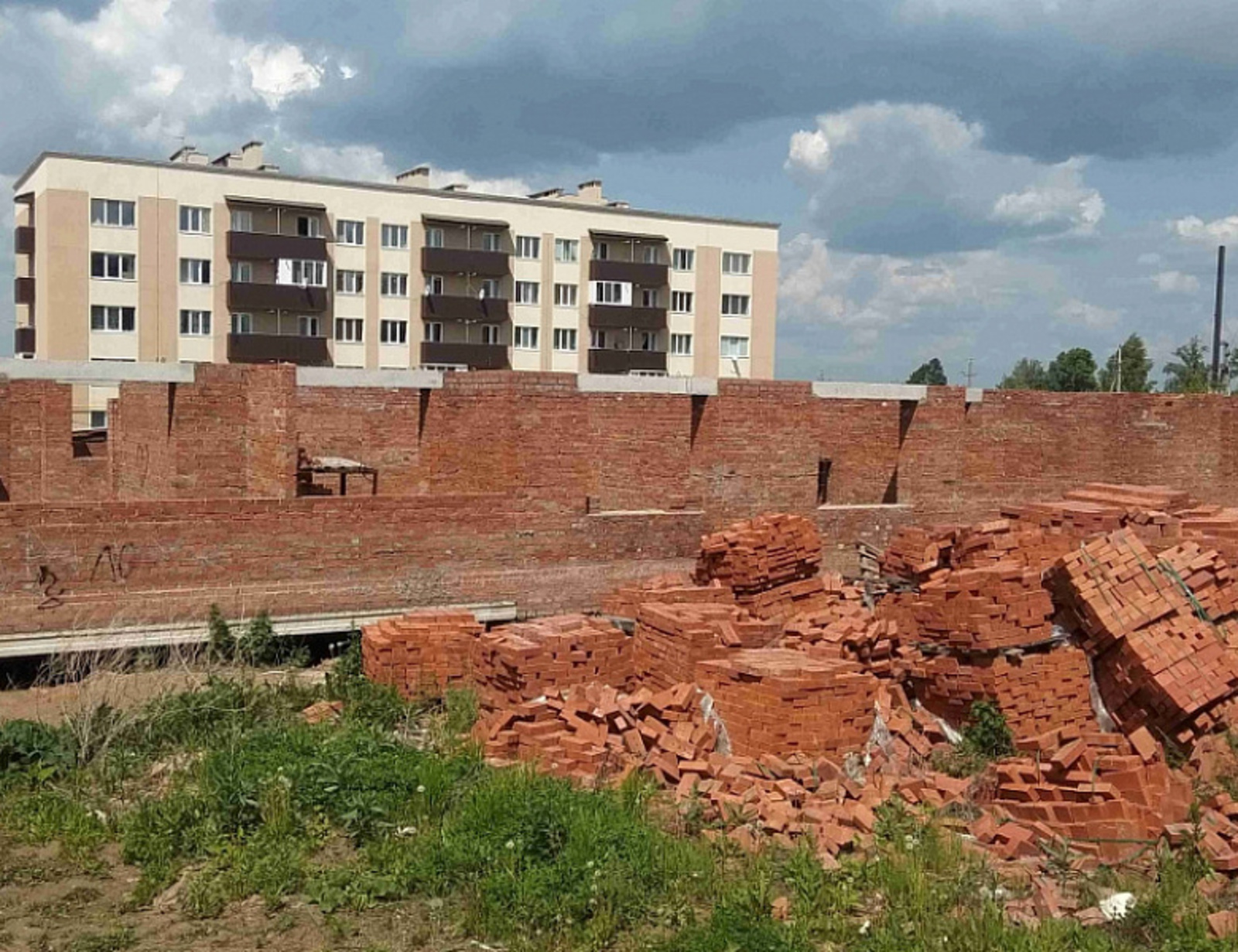 Земельный участок с недостроенными домами в Иглино выставлен снова на торги