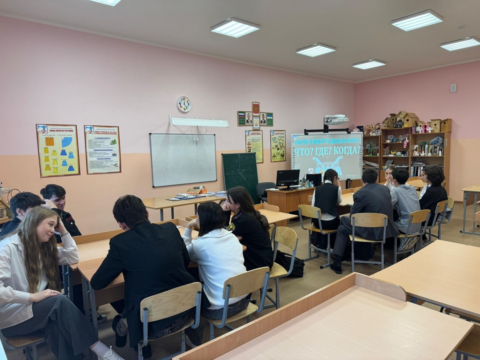 Юные интеллектуалы Иглинского района сыграли в «Что? Где? Когда?»