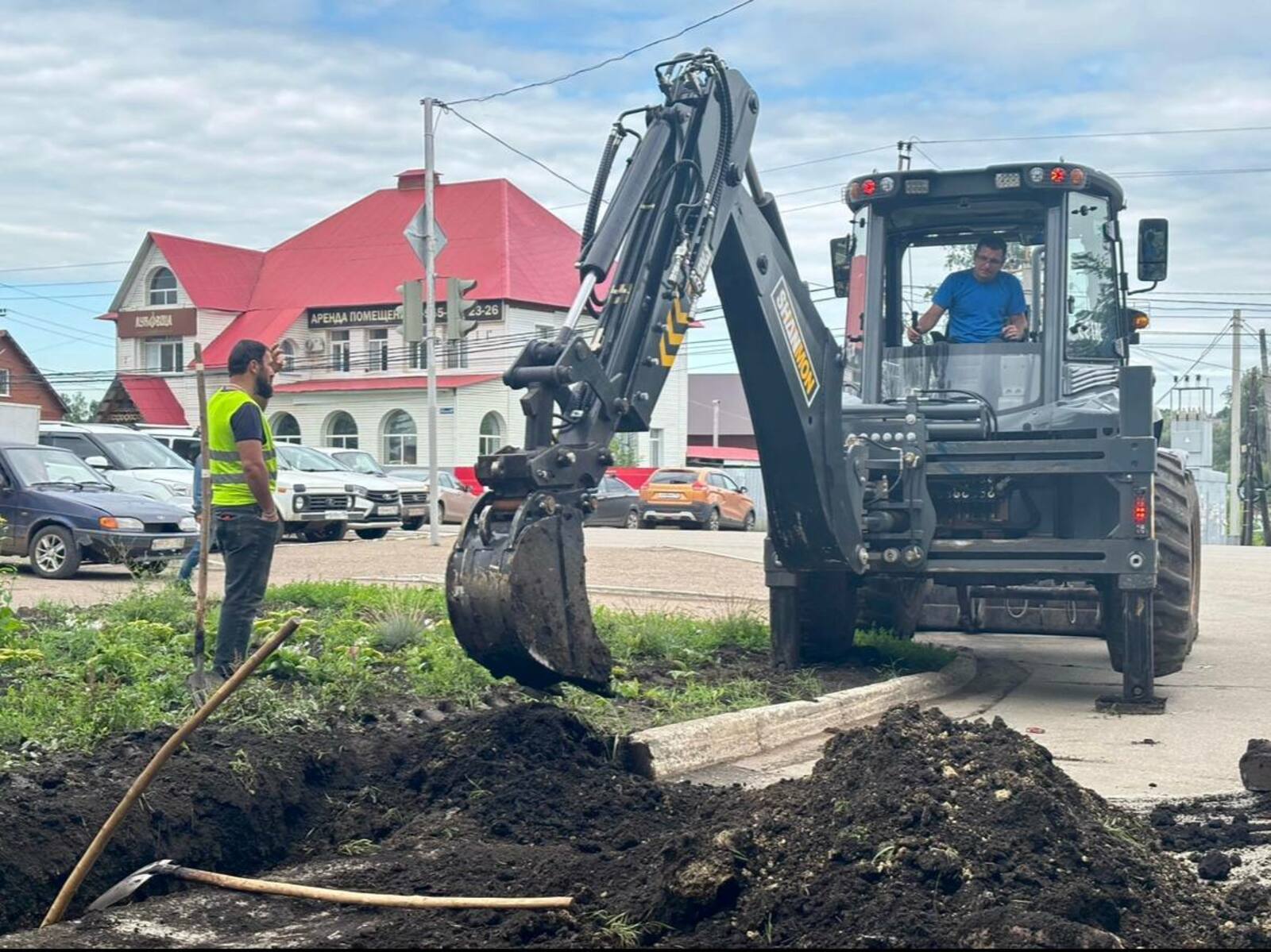 В селе Иглино начались работы по благоустройству улицы Свердлова