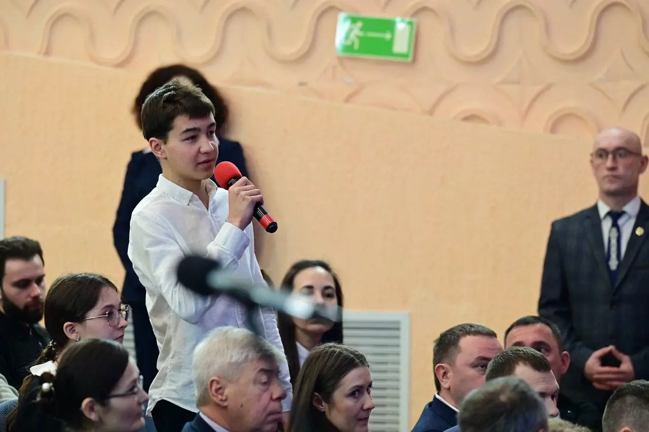 Более 200 предпринимателей Иглинского района встретились с членами Правительства