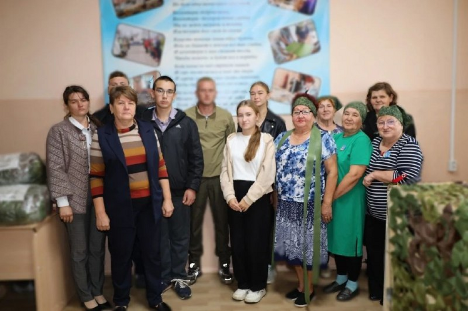 Крепкий тыл — залог Победы: жители с. Ауструм третий год помогают землякам