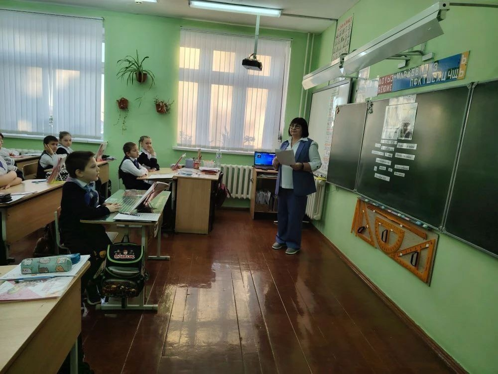 Учителя начальных классов района обсудили актуальные  вопросы на семинаре