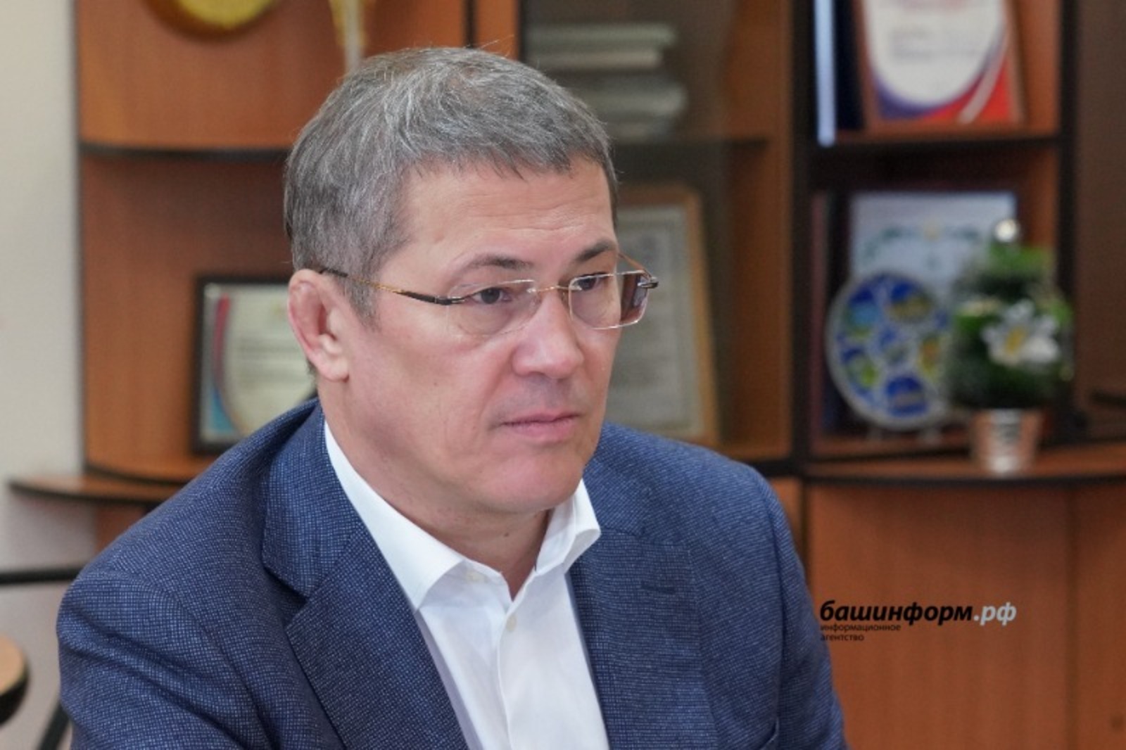Глава Башкирии Радий Хабиров заявил, что меры поддержки семей участников СВО рассчитаны на длительный период