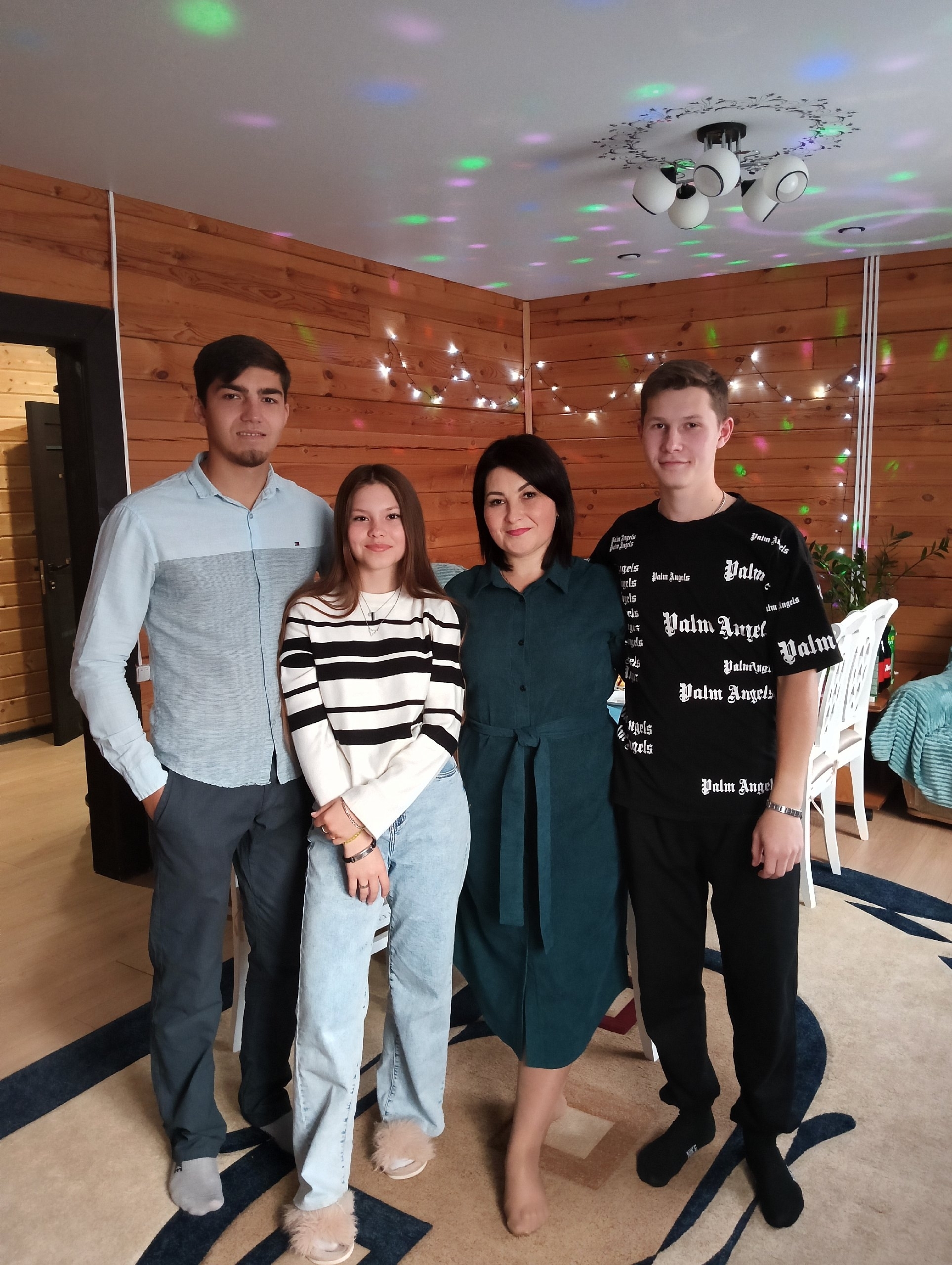 Жизнь продолжается: история матери, жены и хранительницы семейного очага