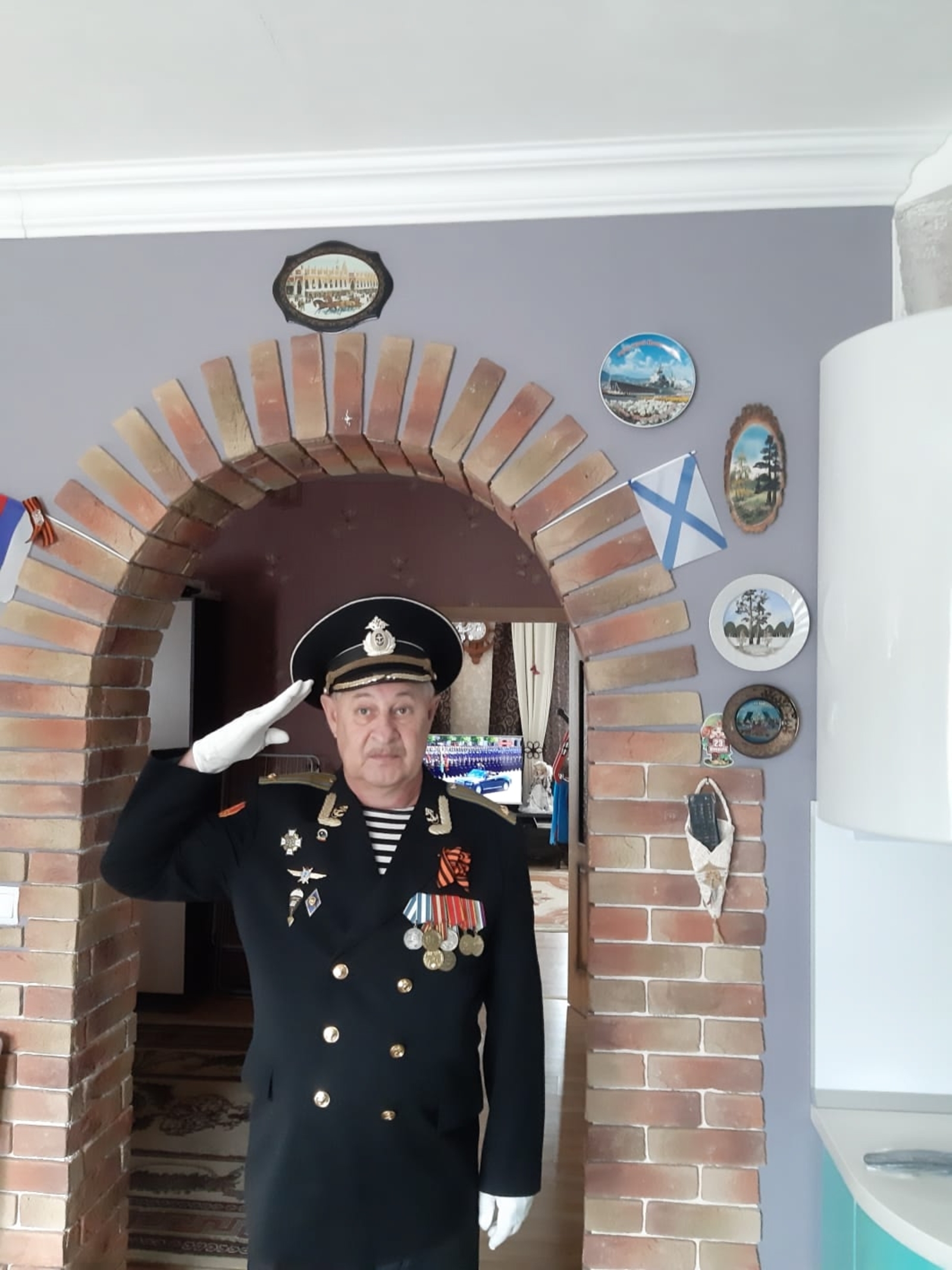 НА КРЫЛЬЯХ МОРЯ: 45 ЛЕТ В НЕБЕ С ПОДПОЛКОВНИКОМ АЛЕКСЕЕМ МАКАРОВЫМ