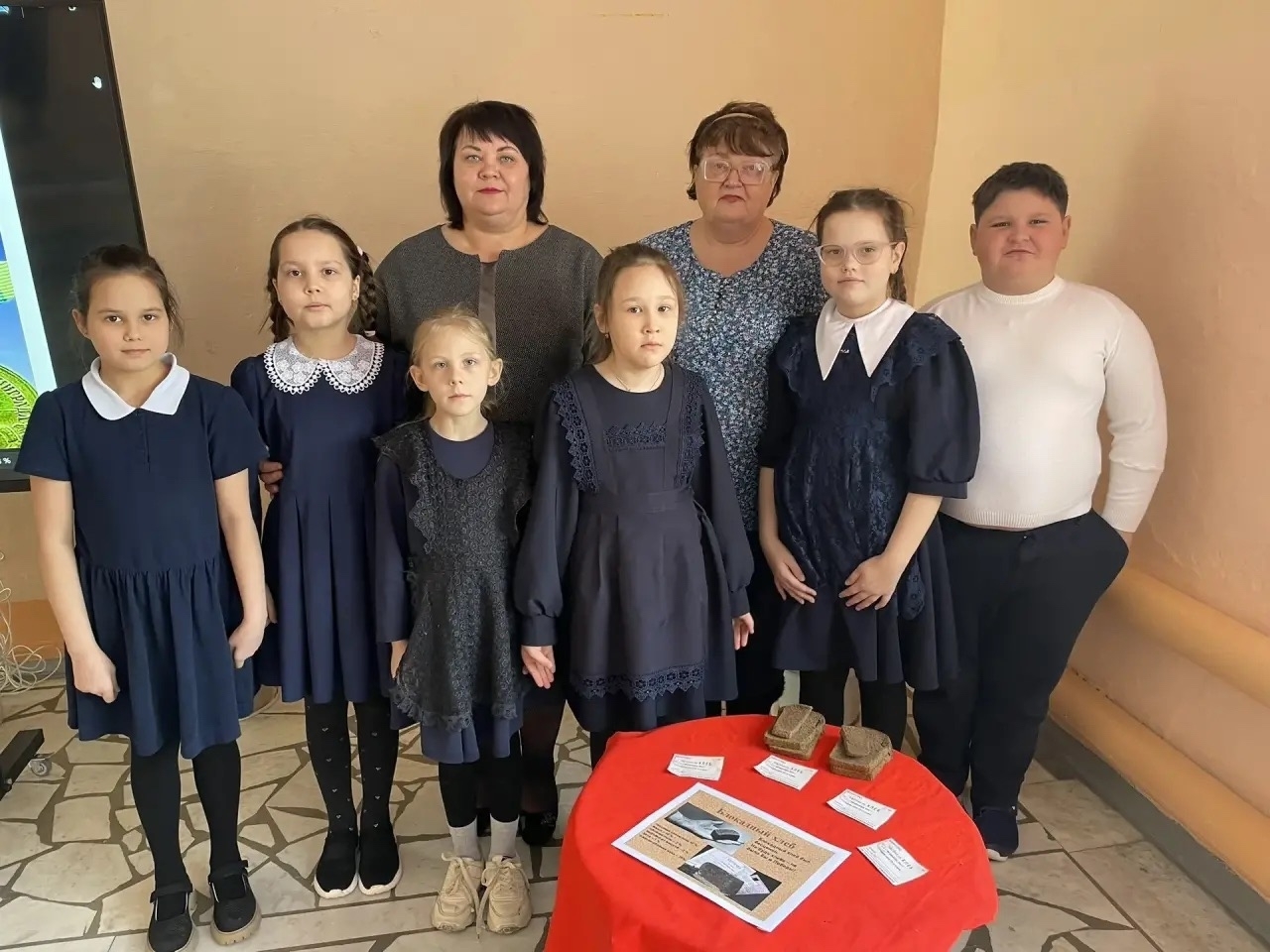 В школах района прошли уроки памяти к годовщине снятия блокады Ленинграда