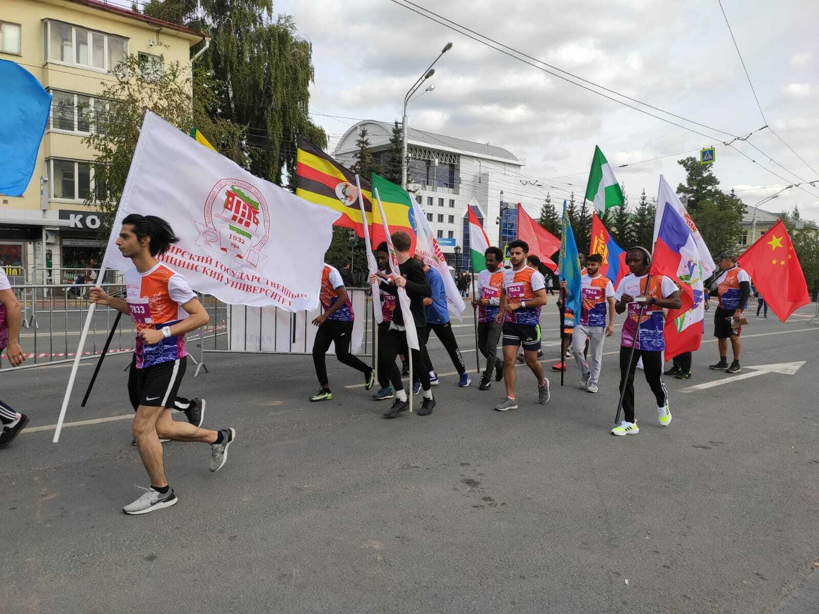 На уфимском марафоне собрано более 850 тысяч рублей