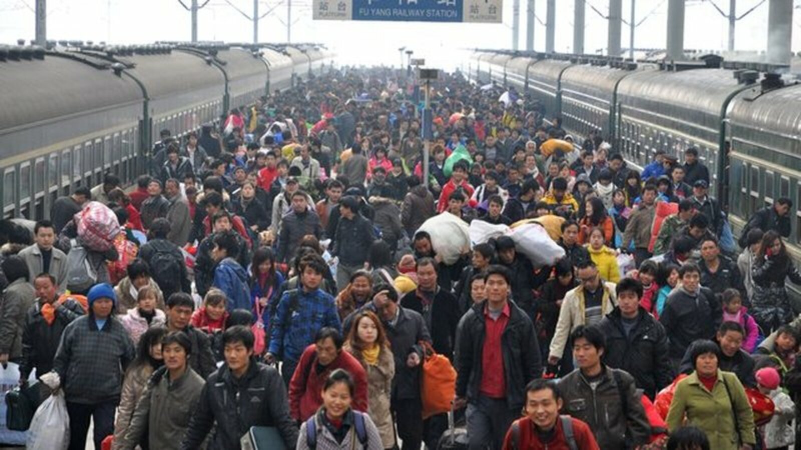 Выезд населения. Миграция людей. Эмиграция населения. Миграция населения люди. Перемещение населения.