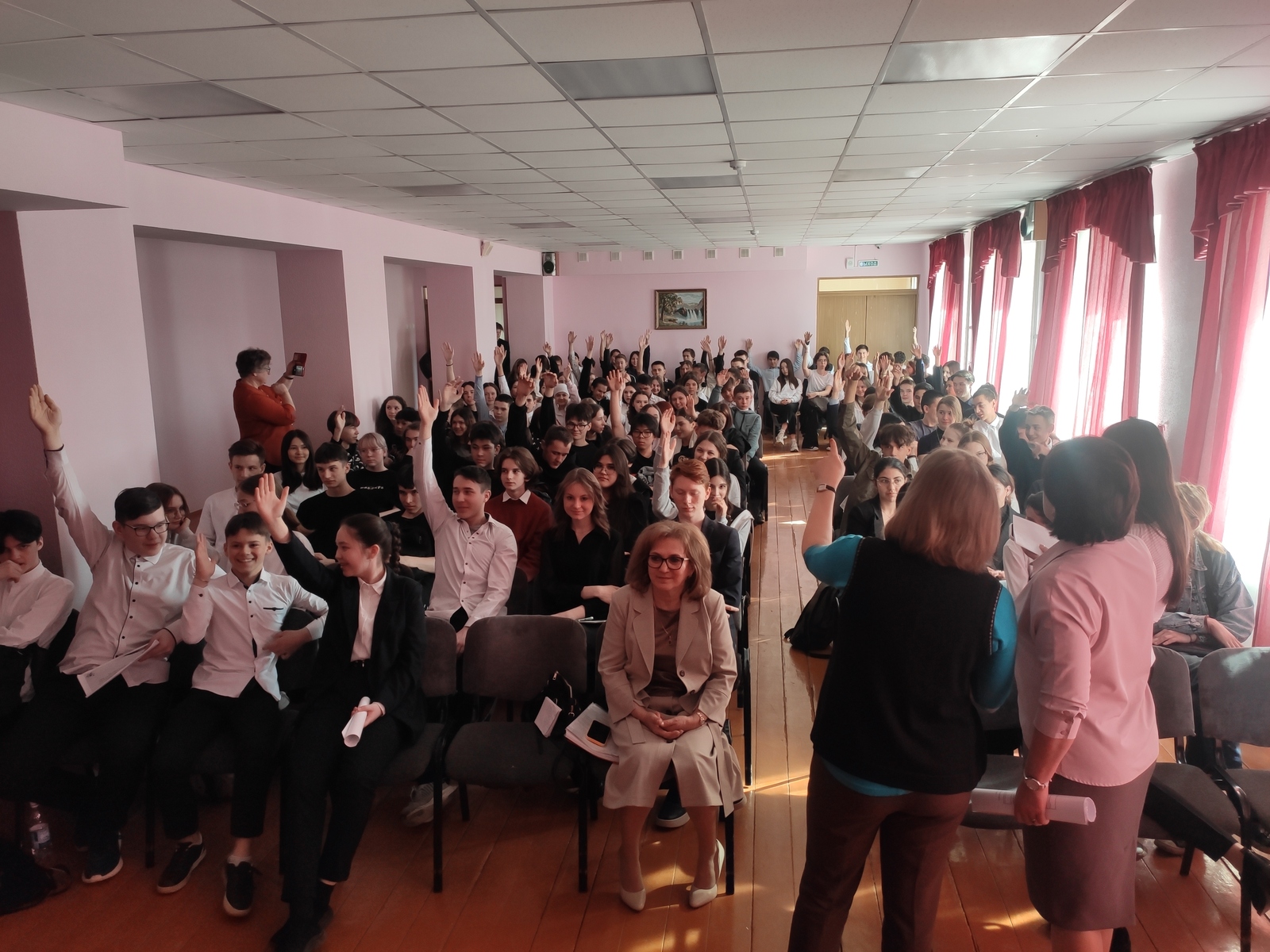 Школьники Башкирии участвуют в конкурсе проектов по созданию предуниверсариев