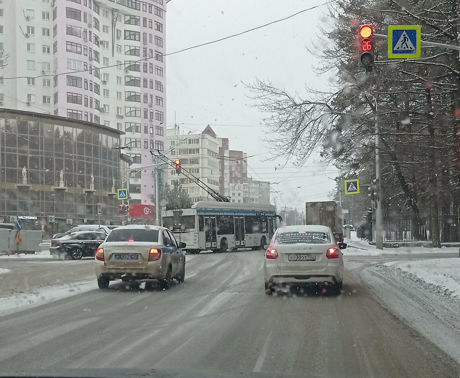 Как ездить в гололед