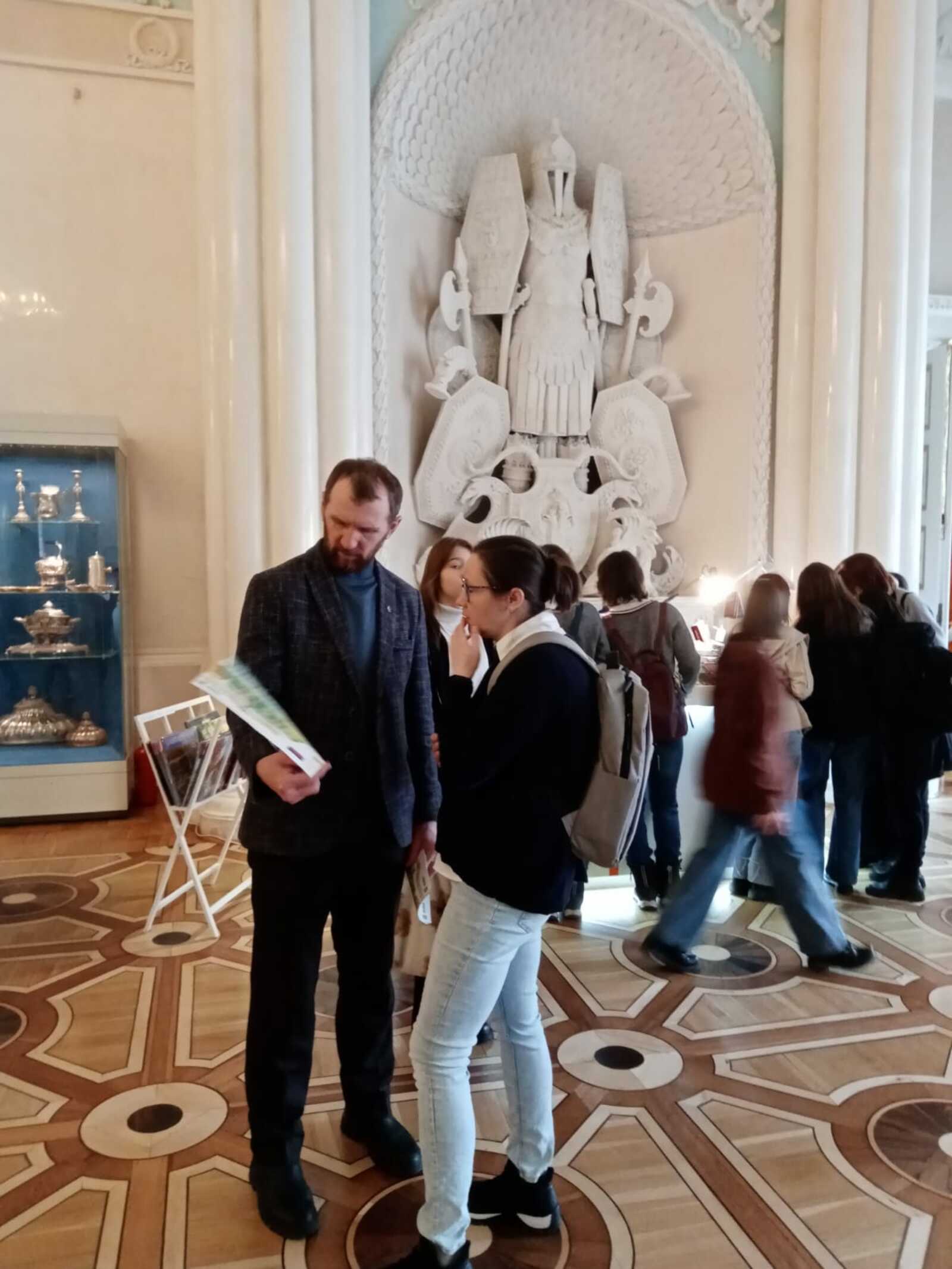 Учащиеся Иглинской ДХШ находятся на музейной практике в г. Санкт-Петербург