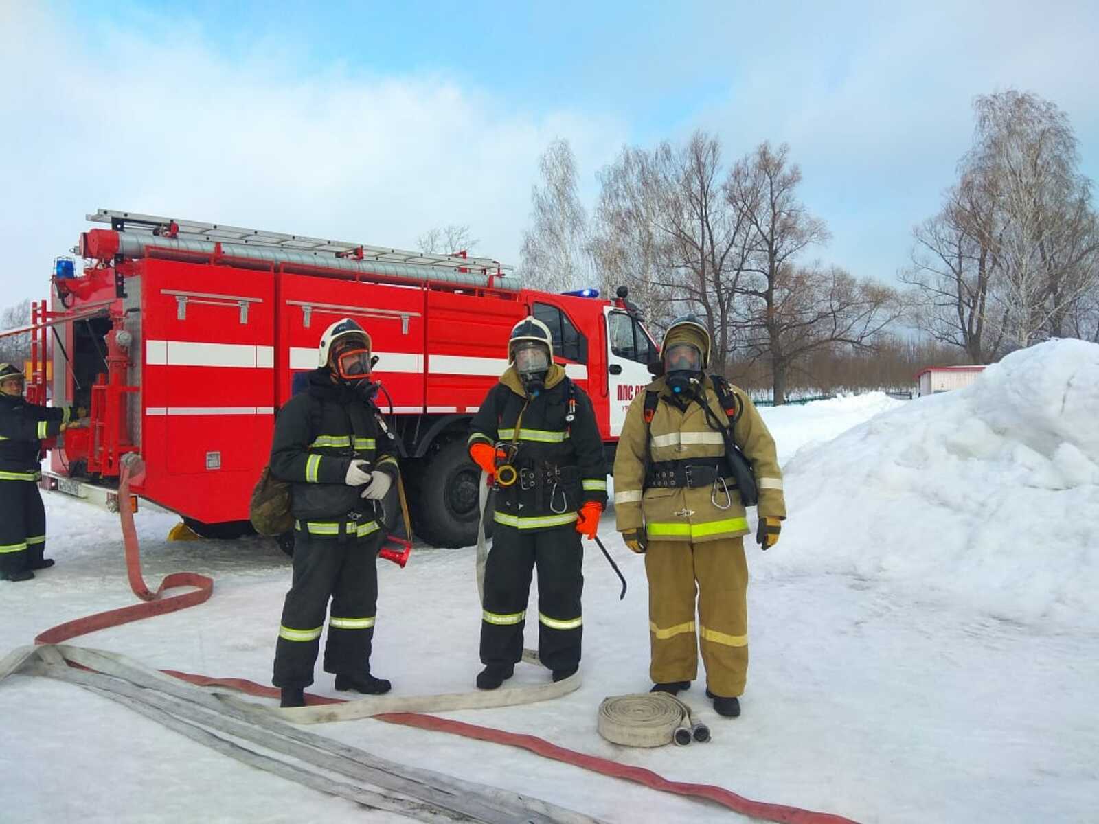 В средней школе села Урман прошли пожарно-тактические учения