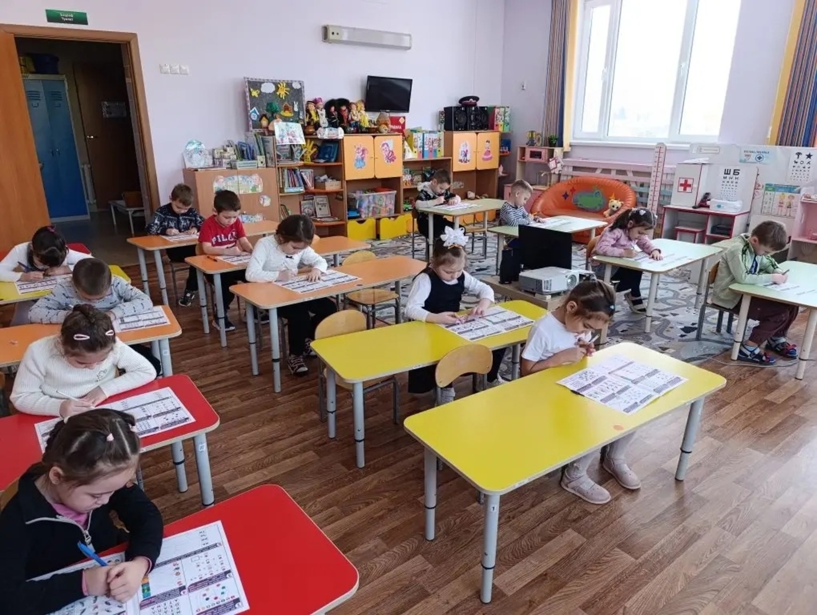 Завершился  муниципальный этап олимпиады для дошкольников " Мы - гагаринцы"