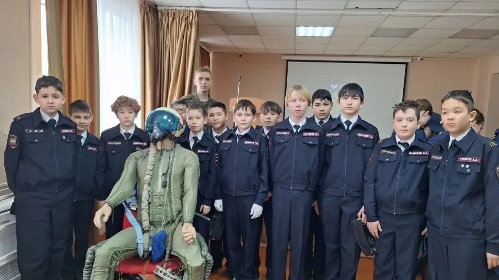 Иглинским школьникам рассказали о военной службе