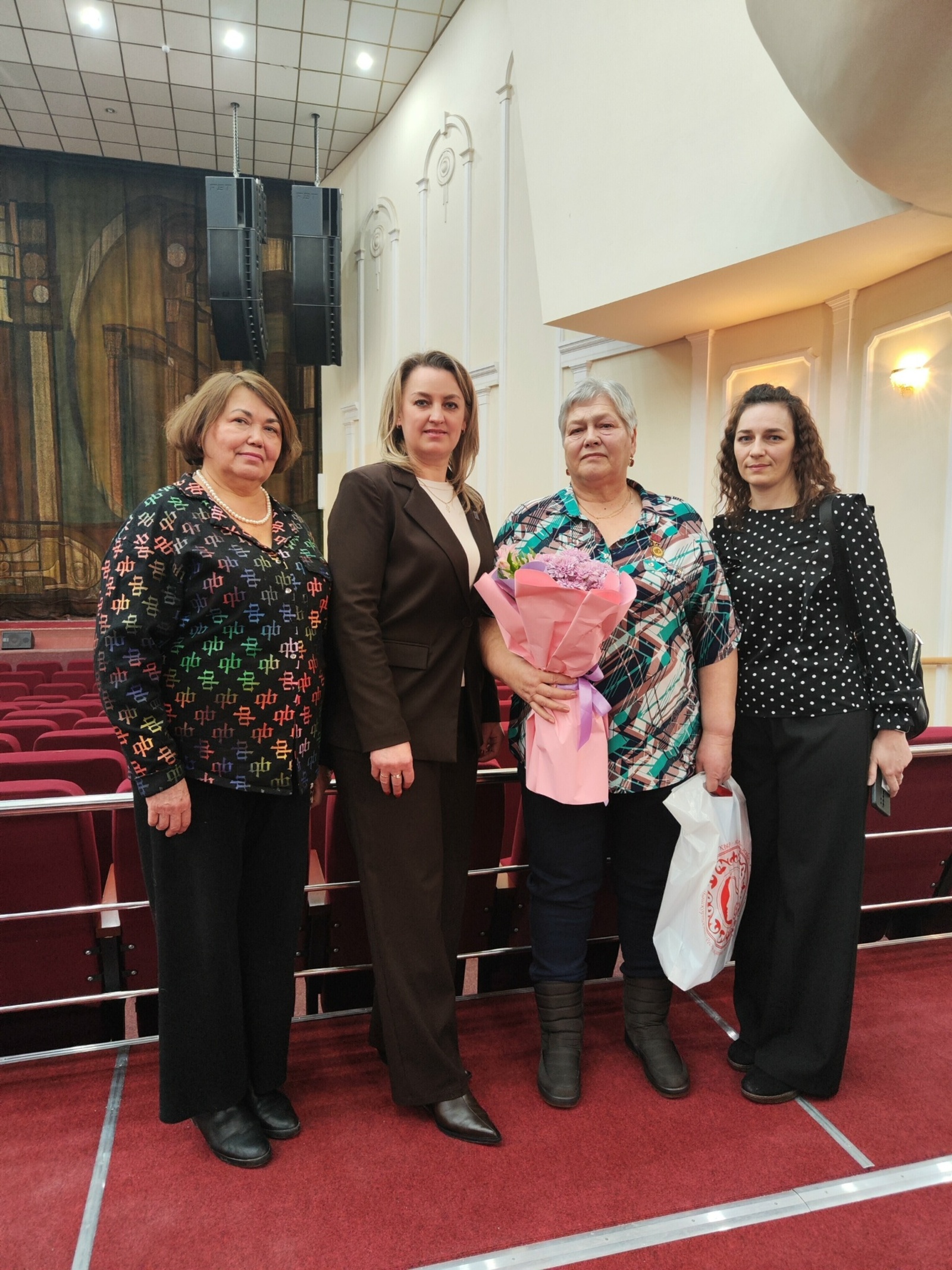 Жительница Иглинского района удостоена медали «Мать нации»