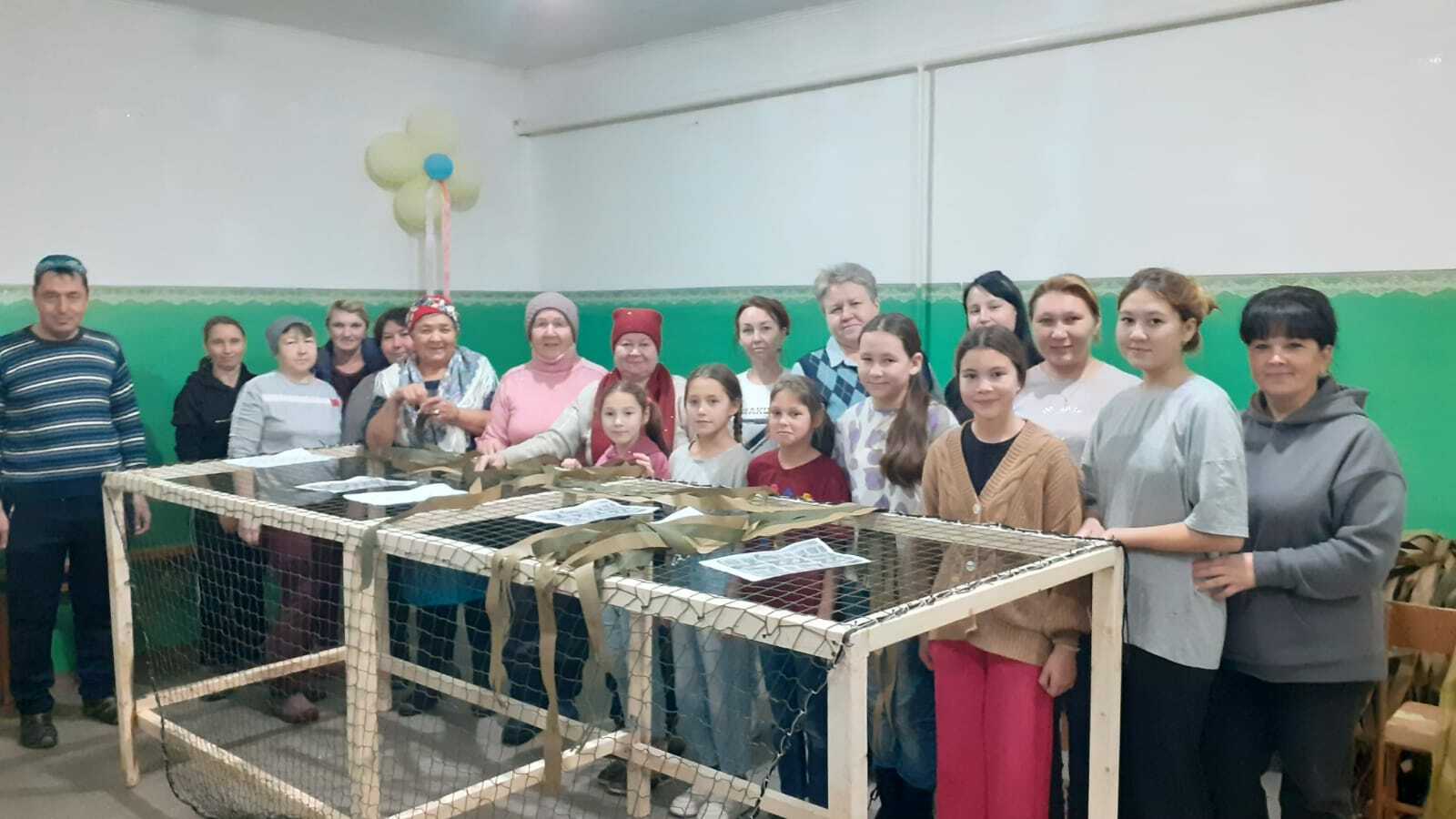 В селе Турбаслы Иглинского района открылся штаб по плетению маскировочных сетей