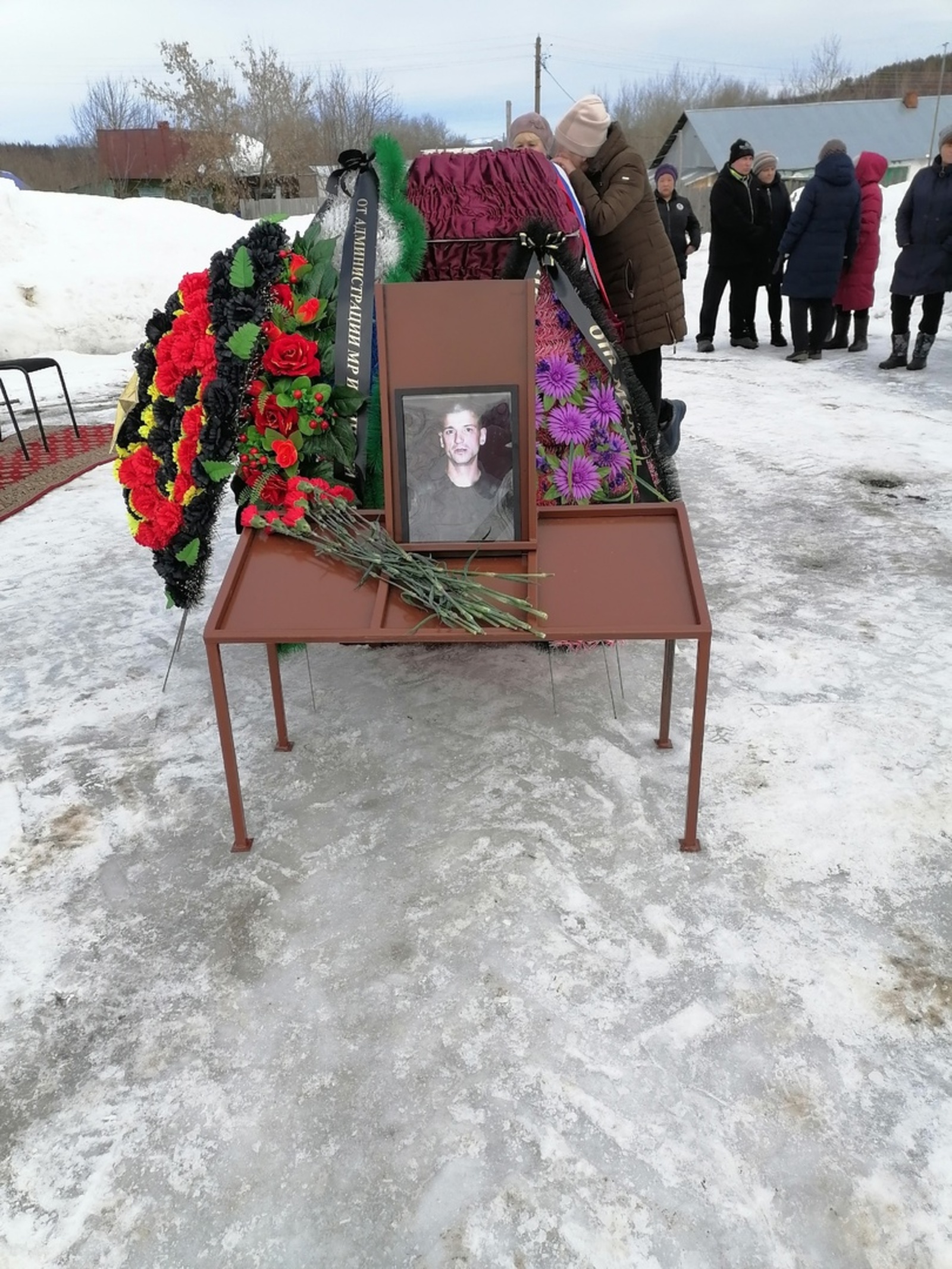 В Иглинском районе простились с погибшим на СВО рядовым Сергеем Торгашовым