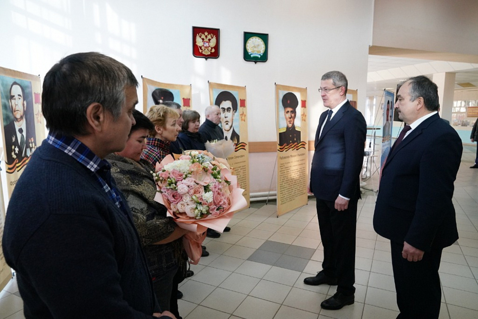 Радий Хабиров в Альшеевском районе встретился с родителями погибших на СВО бойцов