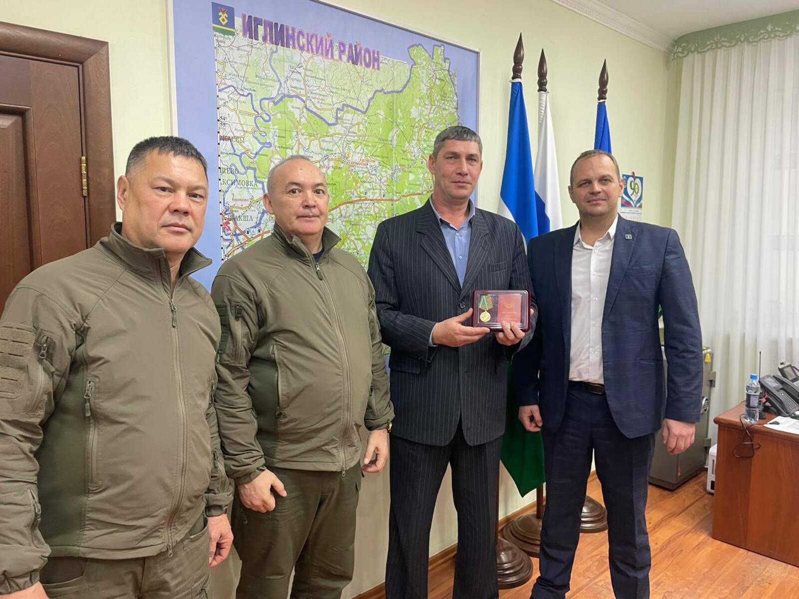 Андрей Рябов из Иглино получил награду «За содействие СВО»