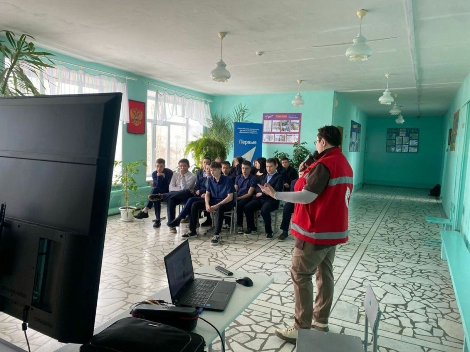 В селе Алаторка школьникам рассказали  о вреде наркотиков