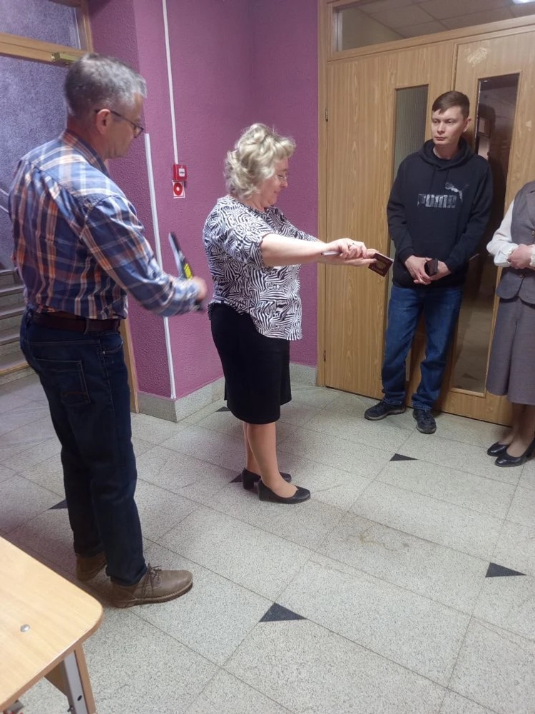 «Сдали вместе»: родители Иглинского района сели за парты, чтобы сдать ЕГЭ