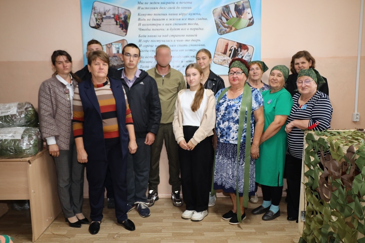 В штабе села Ауструм прошла встреча с участником СВО